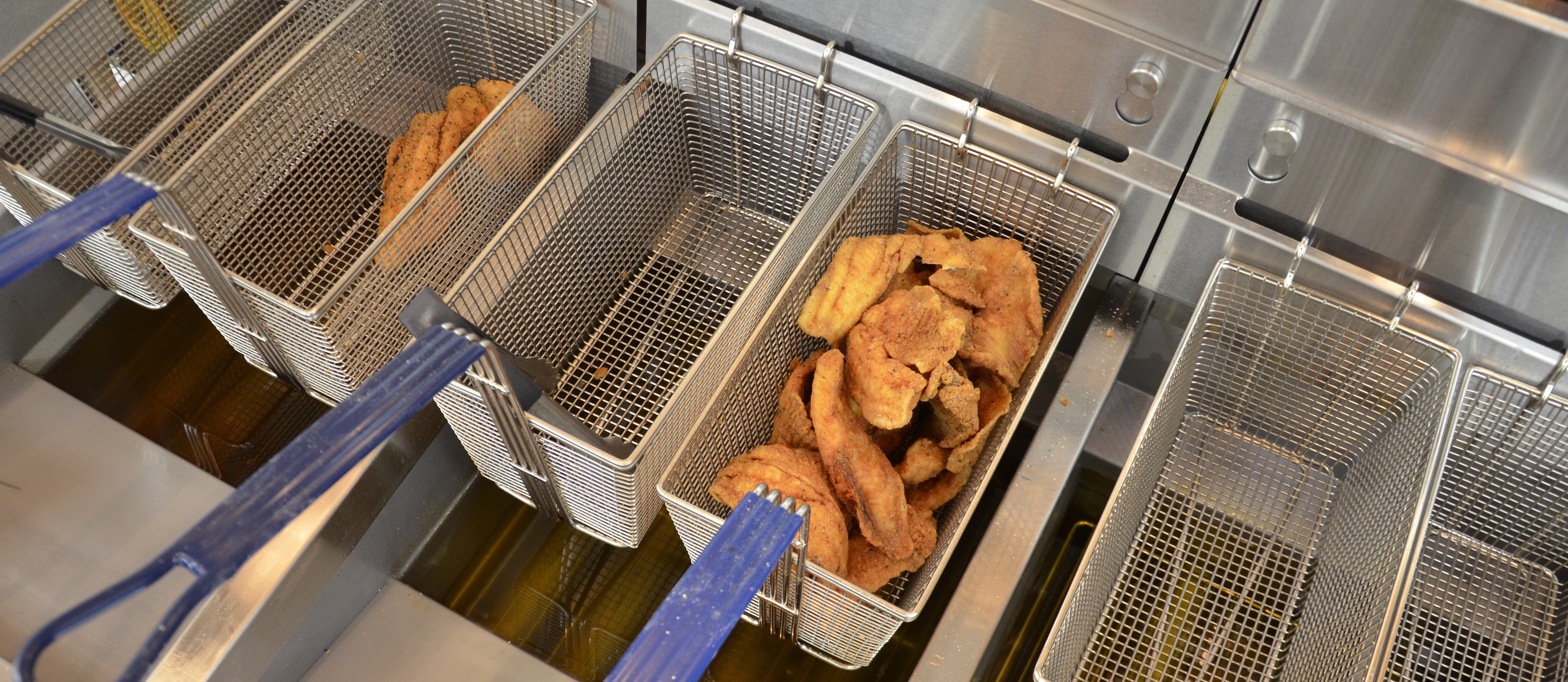 How to Clean a Commercial Deep Fryer - Halo Restoration Services